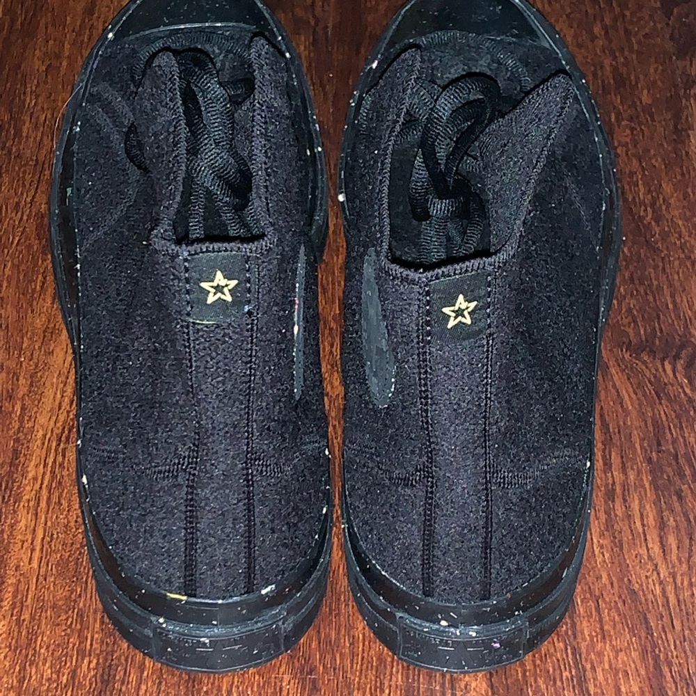 (2) Different Styles 2 For 1 !!! Converse Size 12 - image 4